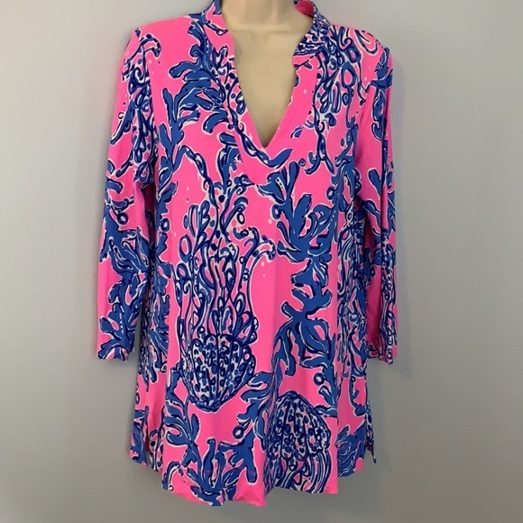 Lilly Pulitzer Tops - Lilly Pulitzer Vero Tunic UPF 50+ Knit Jersey Tunic Pullover Top in Kir Pink